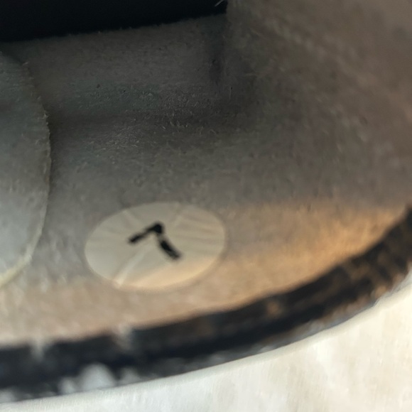 Vintage 1990’s Dr Martens Women’s Smooth Yellow Lace Up Boots - Picture 8 of 16